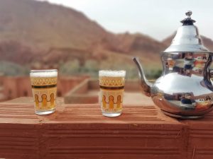 Thé marocain partagé : rencontre berbère